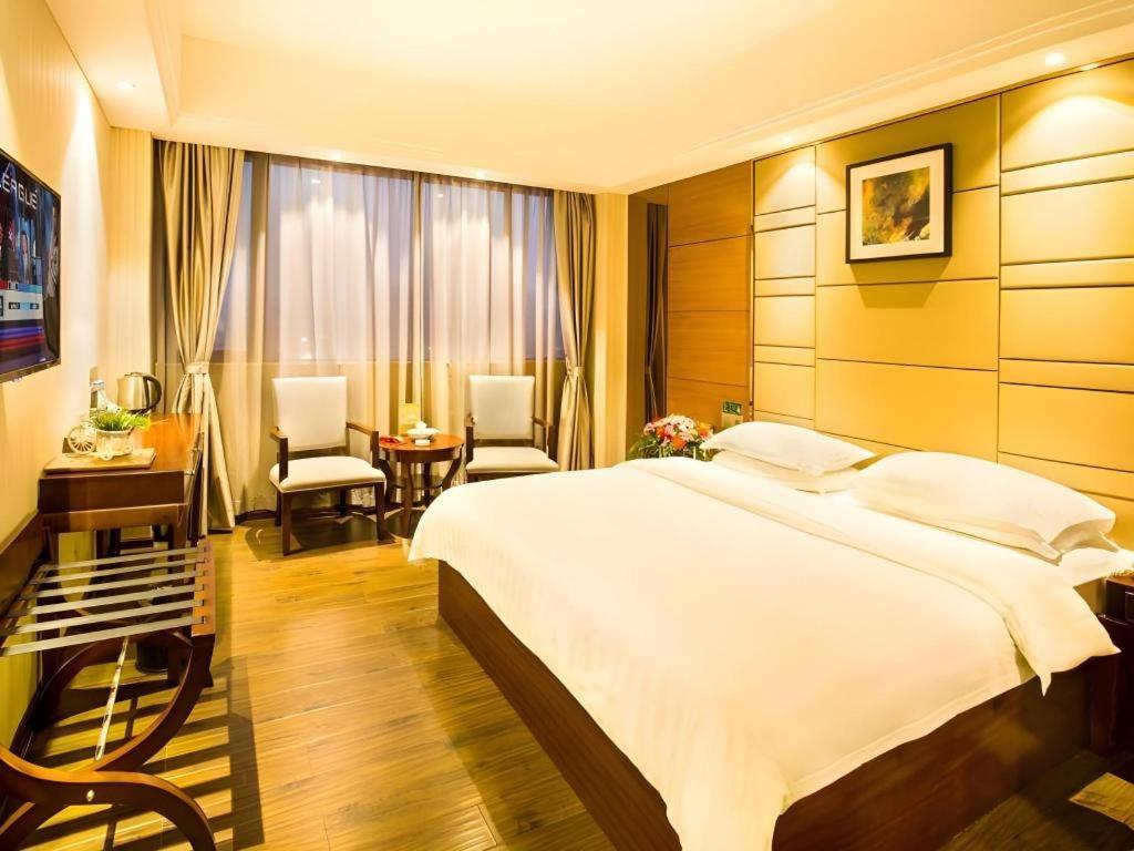 Greentree Inn Guangdong Jieyang Bus Terminal Station Ronghua Avenue Business Hotel Exterior foto